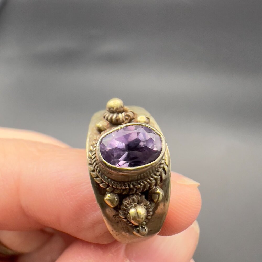 Antique Sterling SIlver Amethyst Ring 7.5 - Picture 12 of 13